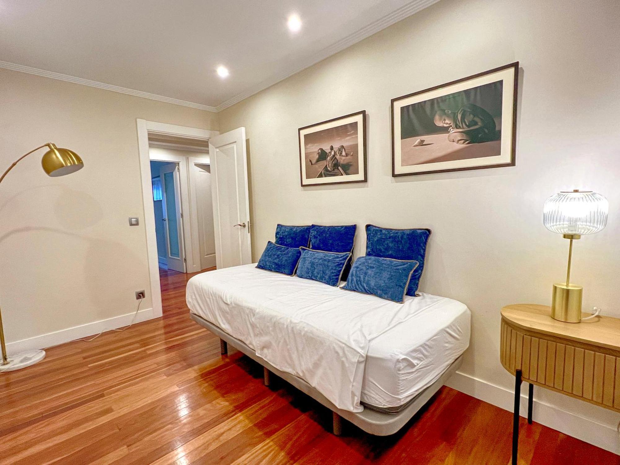 River Deluxe Con Garaje Gratis Bilbao Bagian luar foto